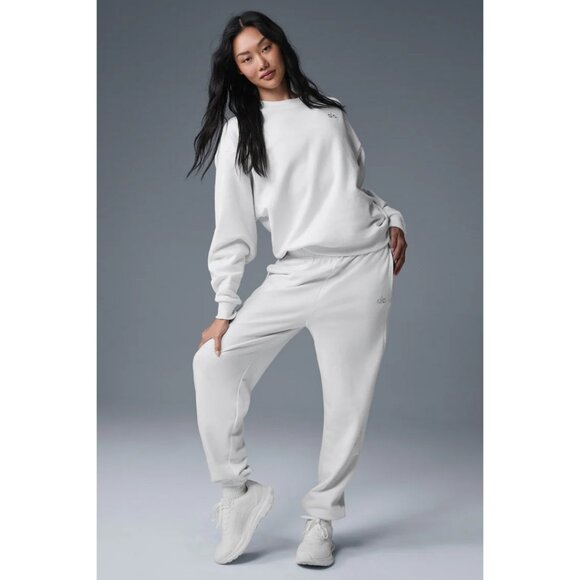 NWT Alo Yoga Accolade Crew Neck Pullover Size Medium - Picture 6 of 10